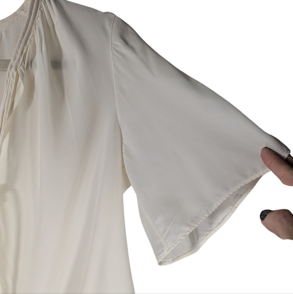 Akris Punto 100% Mulberry Silk Blouse Top Ivory Cream Tie Neck Size Medium - Picture 7 of 11